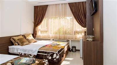 اتاق سه تخته هتل ویانا اصفهان اتاق سه تخته هتل ویانا اصفهان